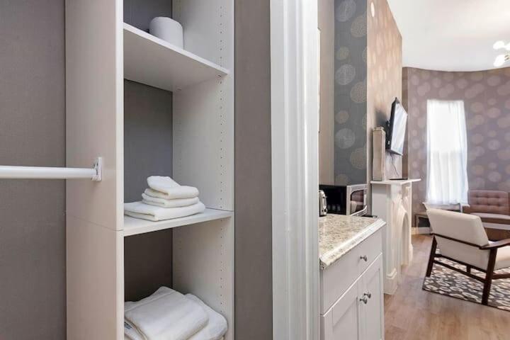 Premier Suites Bay Village ボストン エクステリア 写真